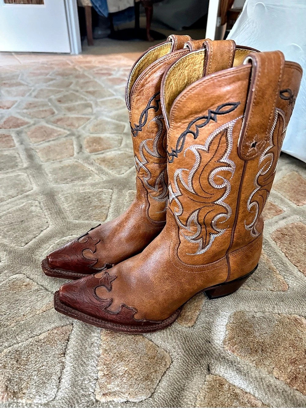 Tony Lama 6003 Western Embroidered Boots US 7 B Brown